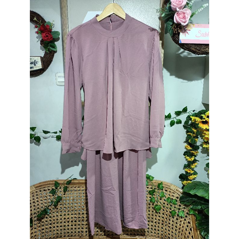 Setelan Baju & Rok Dewasa