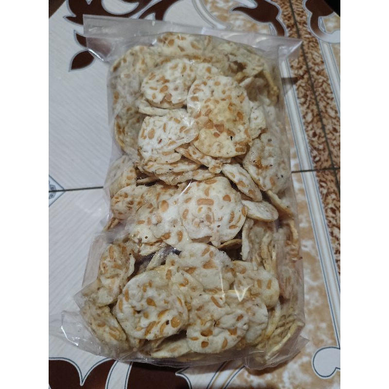 

Kripik Tempe setengah kilo