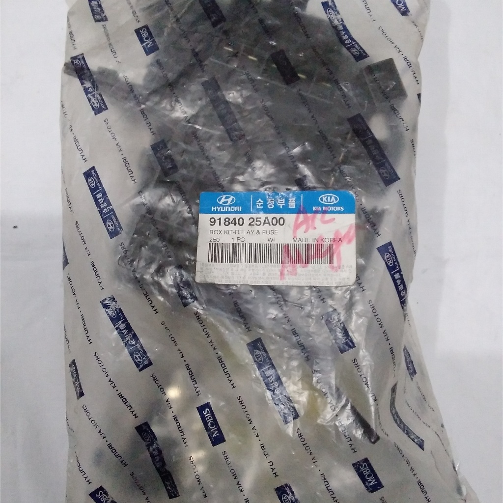 MAIN FUSE BOX HYUNDAI ACCENT / AVEGA ( mobis ) - 91840 25A00