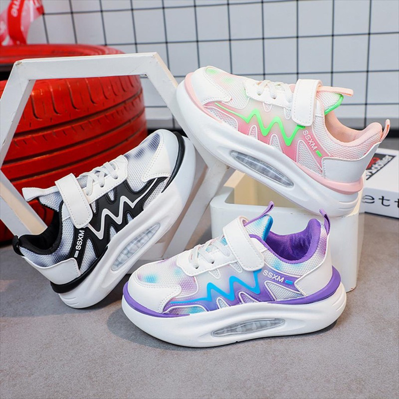 sneakers anak import