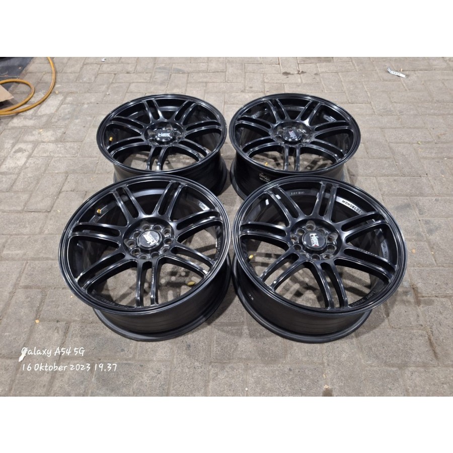 Velg Mobil Bekas Ring17 Hsr Boon Lebar 7.5 Baut 5 Et45 Rush Xpander Ertiga
