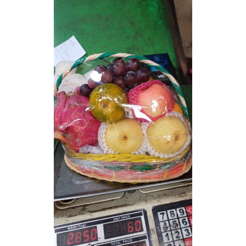 

parcel buah komplit kecil