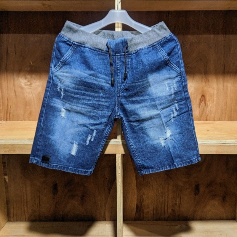 JEANS PENDEK SOBEK RIP