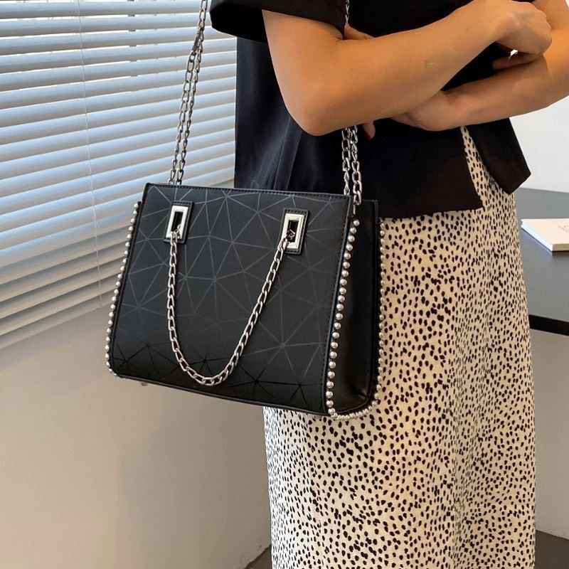 JT01747BIG-black Tas Selempang Fashion Tali Rantai Cantik (Besar)