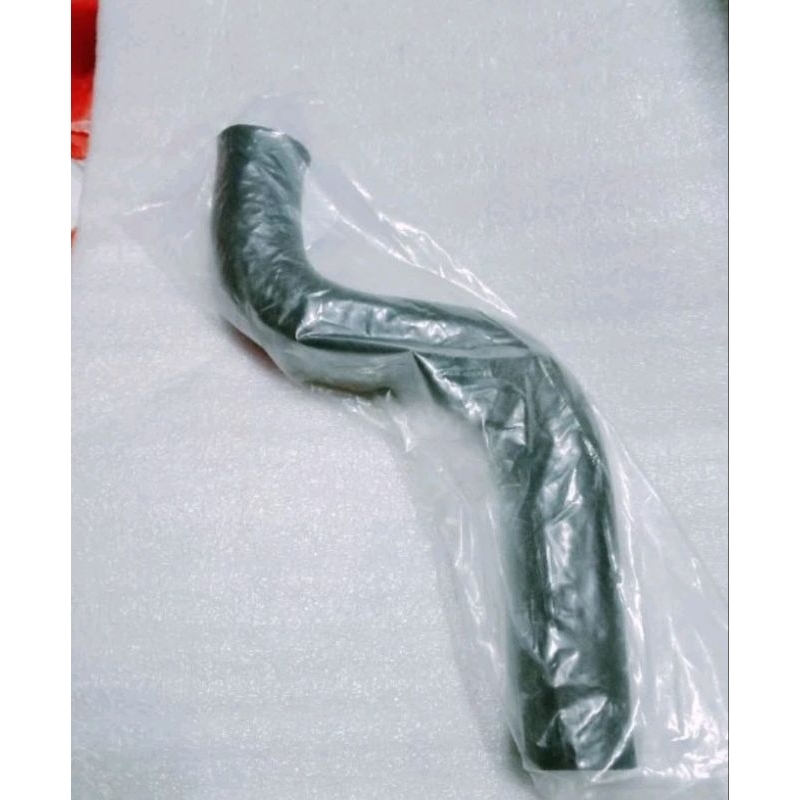 selang radiator atas feroza