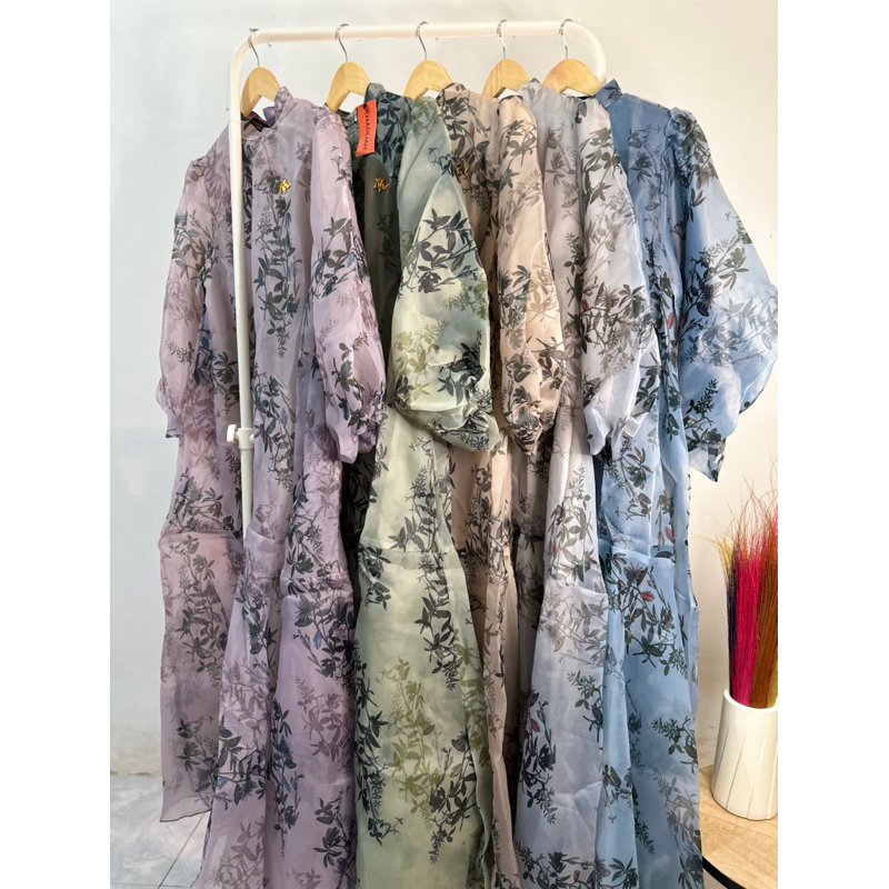 Dress Full Organza Lengan Balon