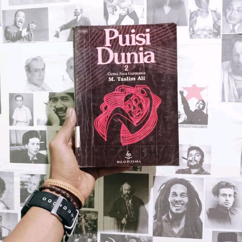 Puisi Dunia 2: Gema Jiwa Germania by Friedrich Nietzsche, Rainer Maria Rilke, Herman Hesse, dkk