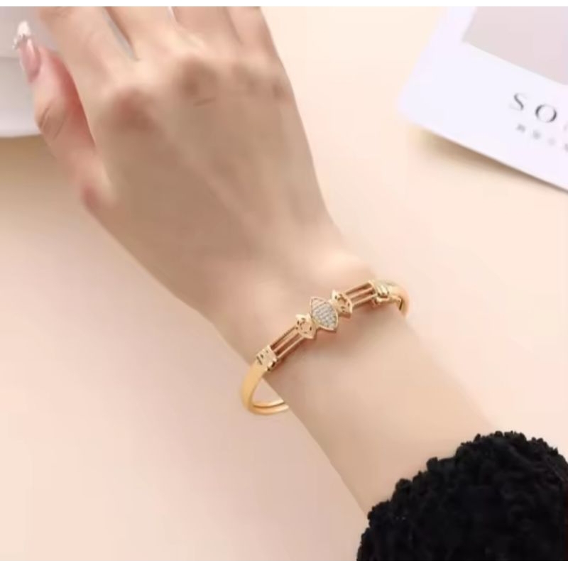Gelang Tangan Titanium / Gelang Tangan Wanita Titanium / Gelang tangan  / Gelang WanitaTitanium Gold
