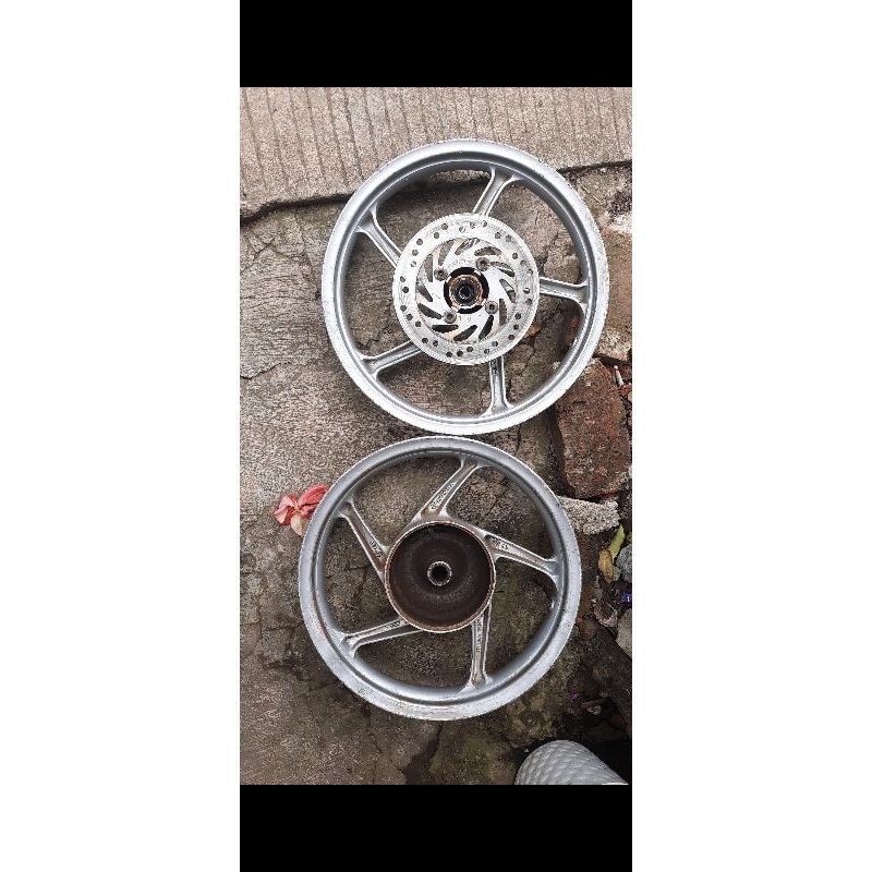 velg motor belakang honda vario techno 110 ori copotan