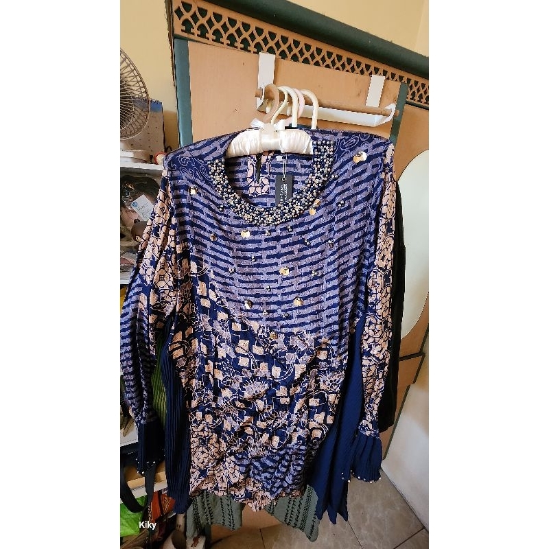 NEW Lyla pleats by sarah the label (navy)