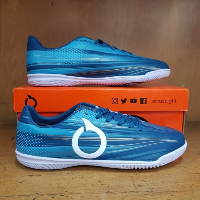 Sepatu spatu shoes futsal putsal Ortuseight ortus eight Raven V2 biru original