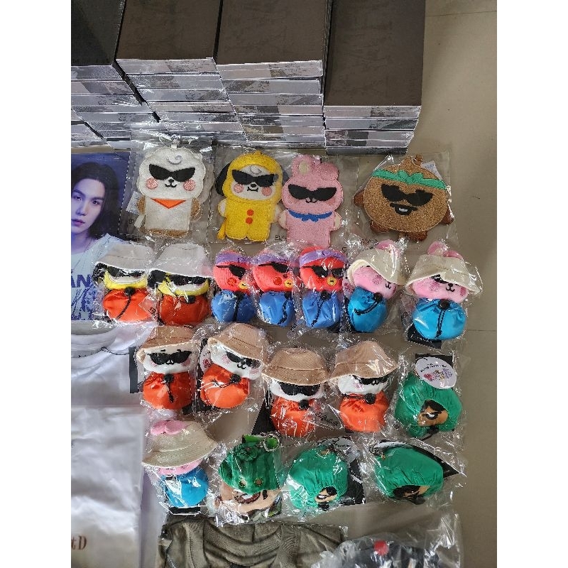 (READY STOCK) BT21 TRAVEL EDITION BAGCHARM GANTUNGAN OFFICIAL LINE FRIENDS