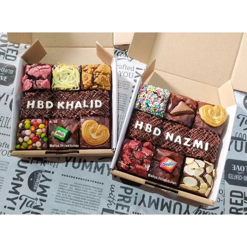 

Fudgy Brownies Mini 12x12 Mix 5 Topping (Khusus Ekspedisi)