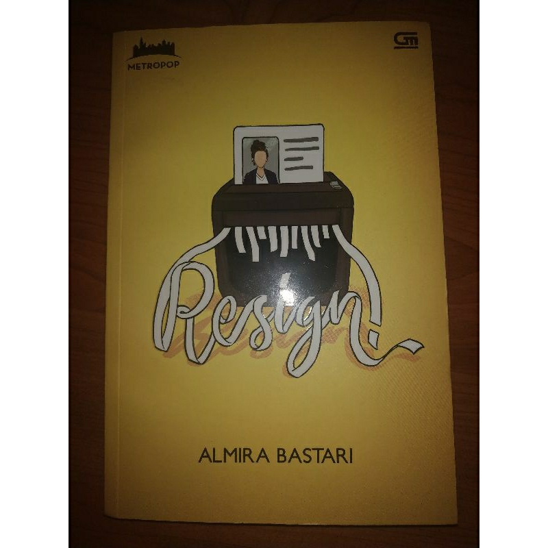 Preloved novel Resign by Almira Bastari