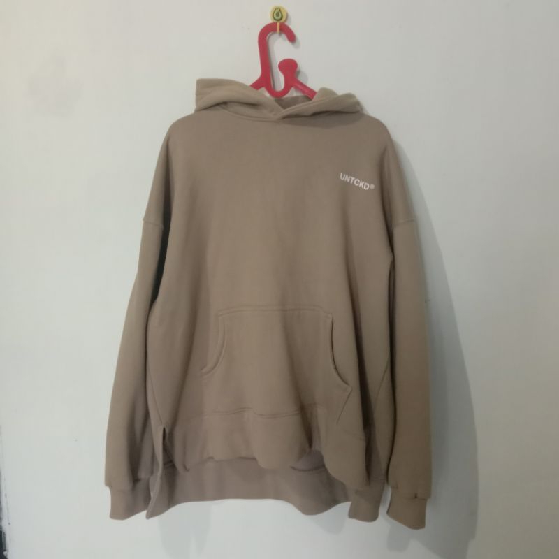 (PRELOVED) untckd - flare hoodie latte xxl