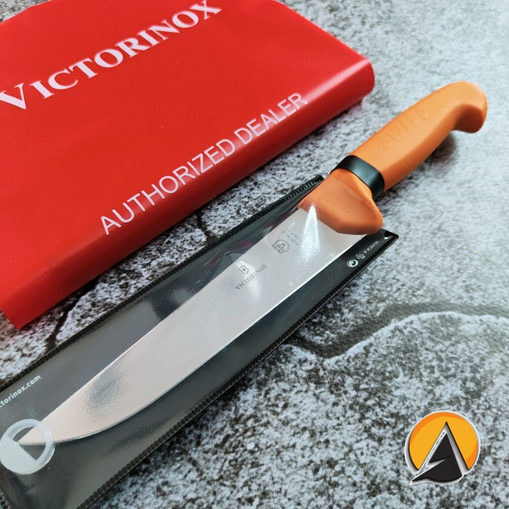 Butcher knife pisau sembelih victorinox swibo straight 18 cm 5.8421.18