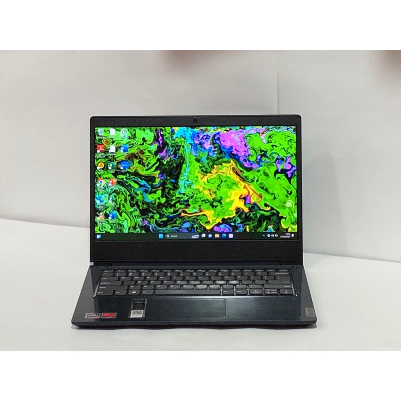 laptop lenovo slim 3 amd ryzen 3-4300u/ram 8gb/ssd 512gb