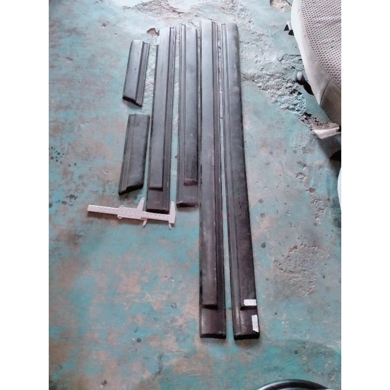 Lis body Mazda 626 glx