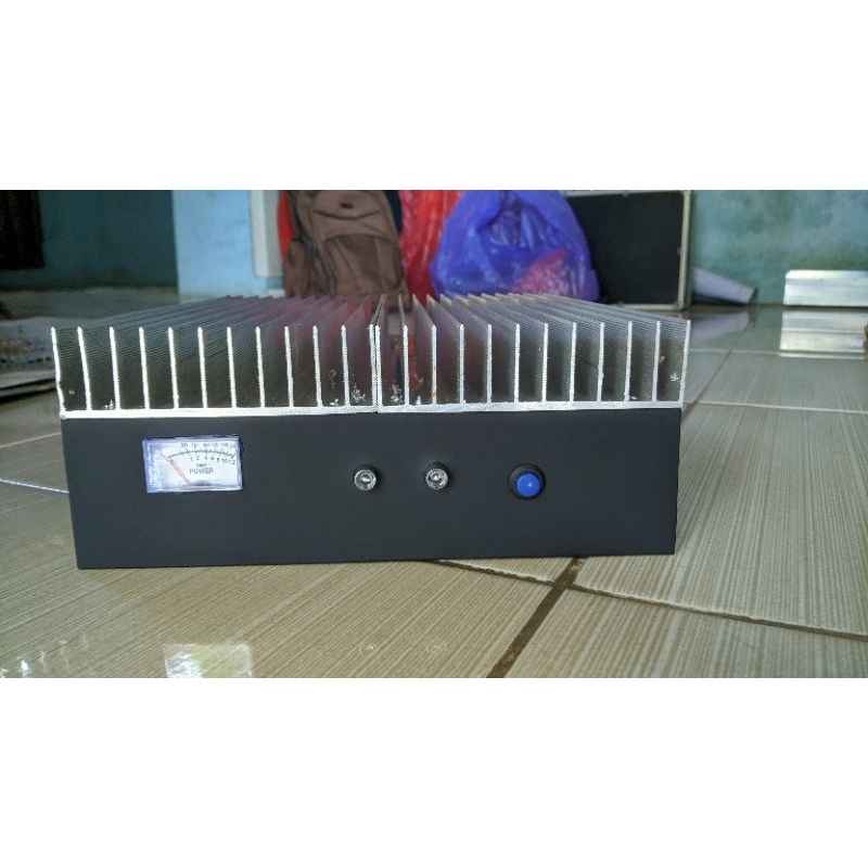boster 1500watt dan  boster vhf 144mhz