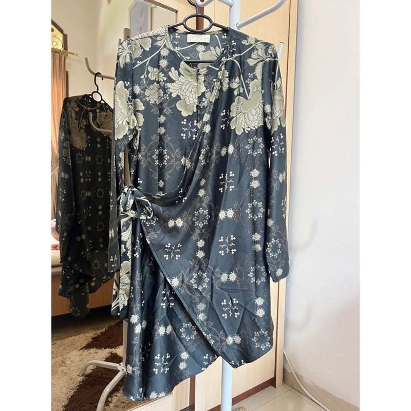 (PRELOVED) Wearing Klamby Blouse - S