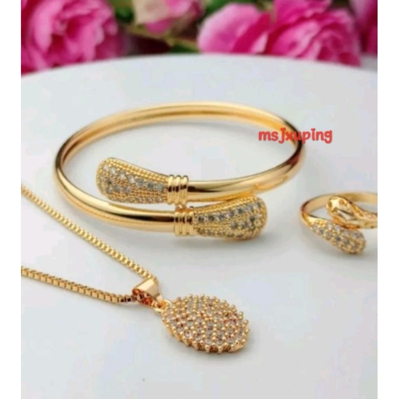 SET PERHIASAN TITANIUM WANITA 1 SET LENGKAP