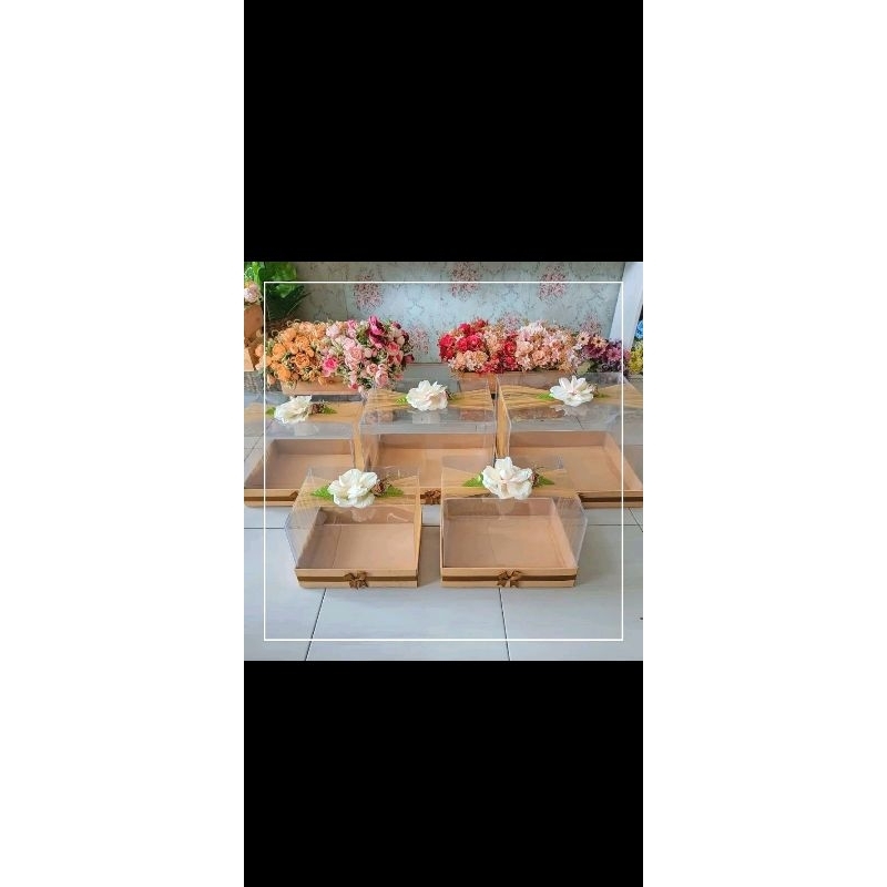 

Kotak Hantaran/ Box Seserahan isi 5 Pcs