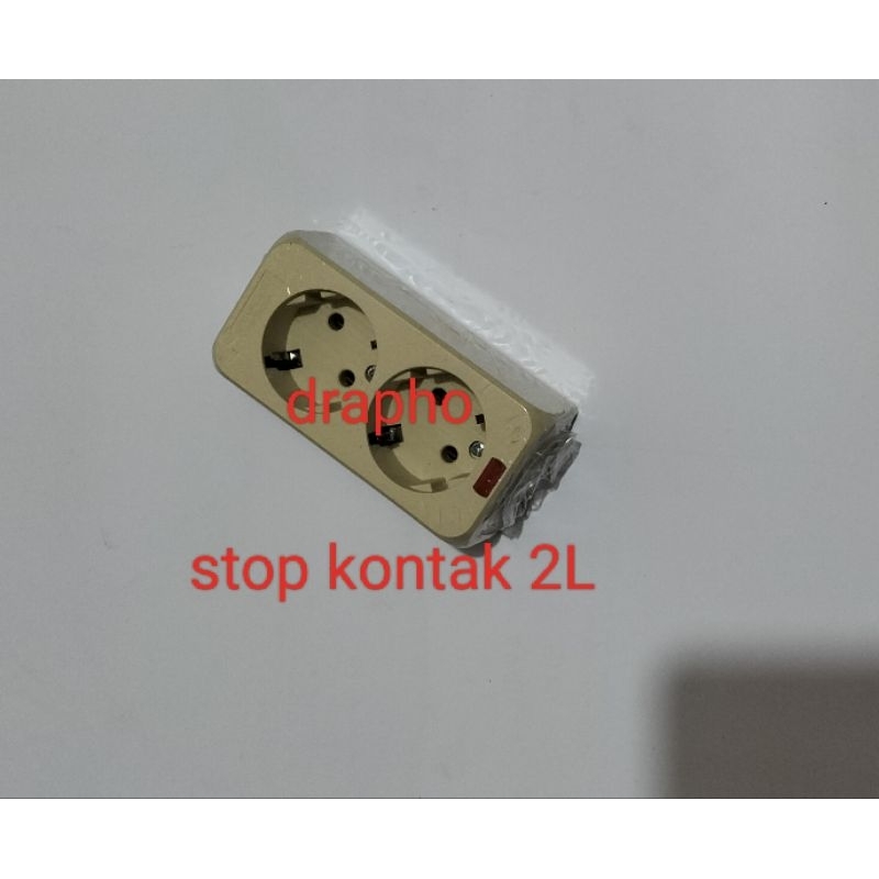 stop kontak terminal colokan 2L +LP starlux
