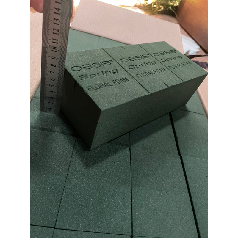 Oasis Floral Foam Basah (Bunga Hidup)