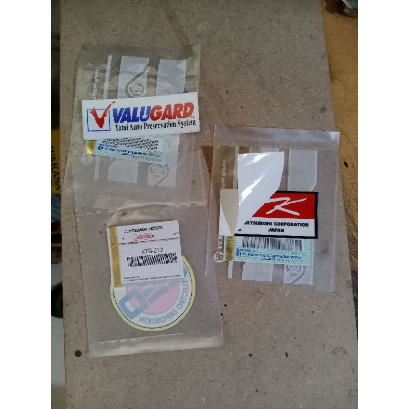 

STICKER OK CED VALUGARD SET 3 BIJI ORGINAL sticker ok tempel dari dalam