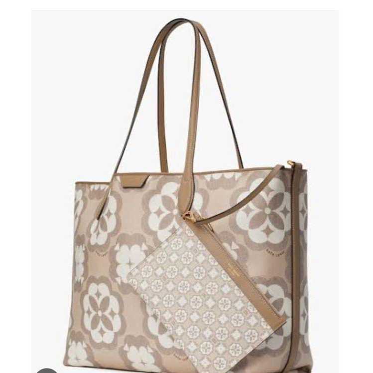 Tas branded flower tote bag plus wristlet cream