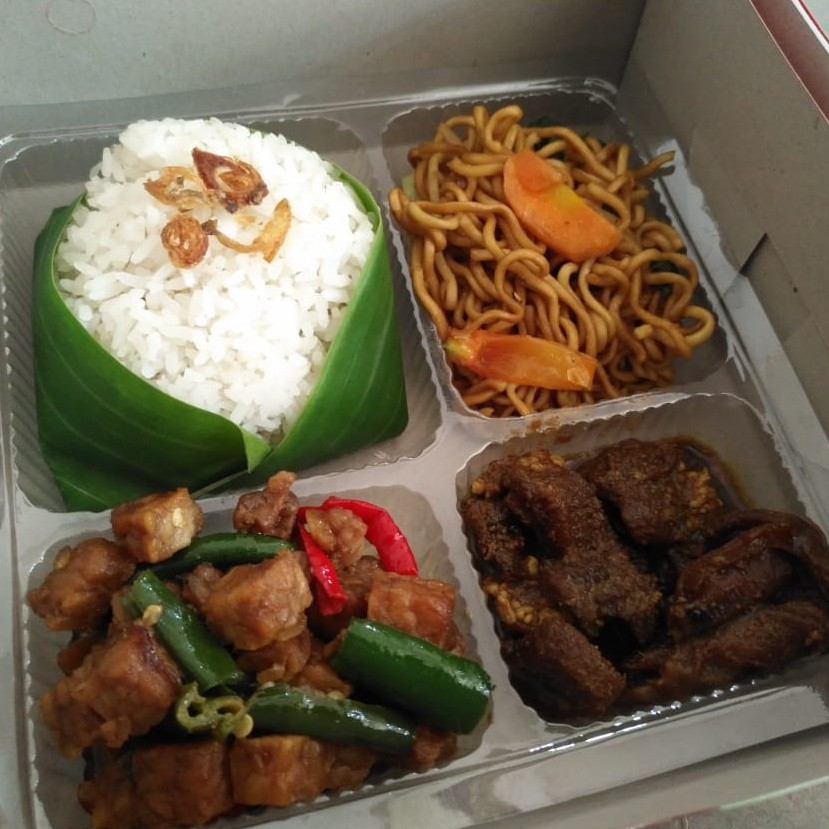 

nasi kotak daging rendang halal termurah