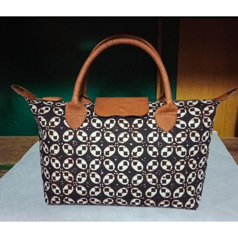 TAS BATIK WANITA / TAS KULIT/TAS SELEMPANG