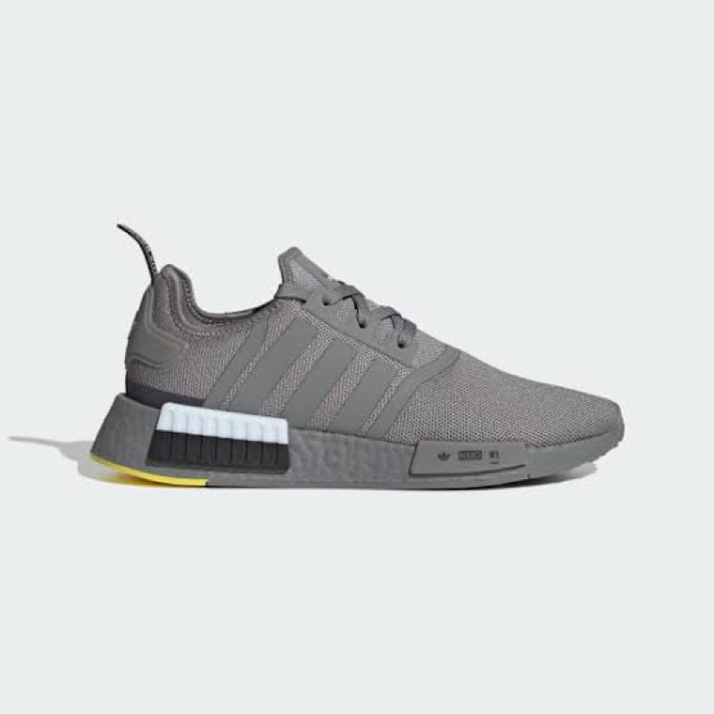 SEPATU SNEAKERS ADIDAS NMD_R1 - GREY / CORE BLACK / CLOUD WHITE (IF8030)
