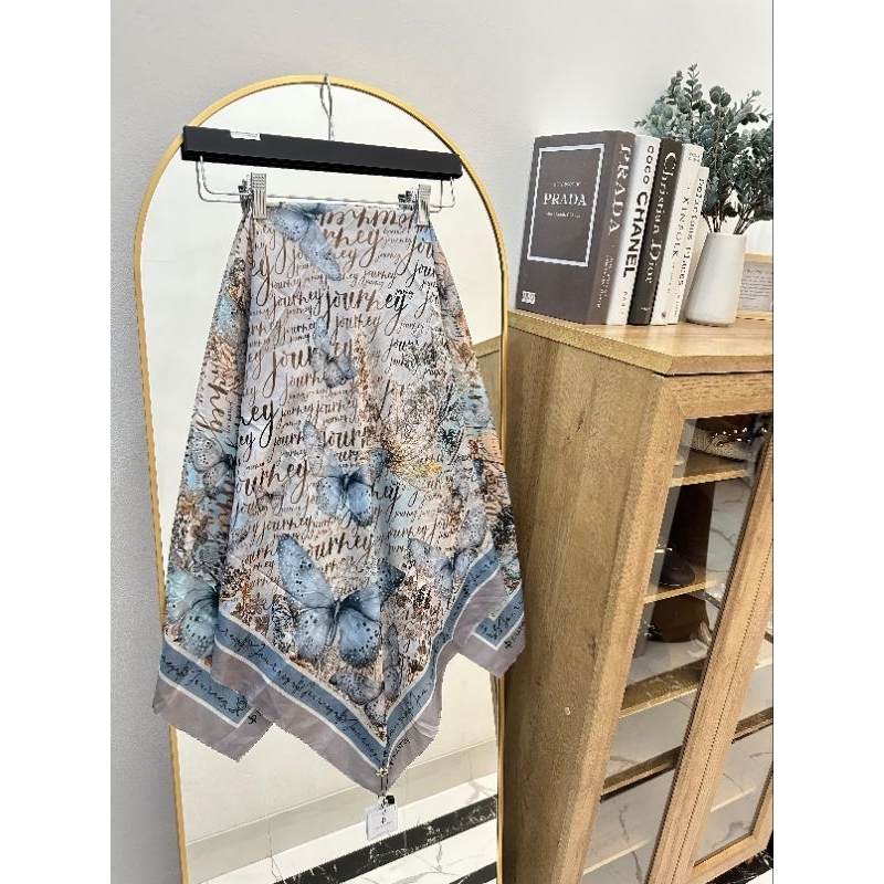 NEW MOTIF ALIDA DAN AYANA JOURNEY SCARVES/ALIDA JOURNEY SCARVES/AYANA JOURNEY SCARVES