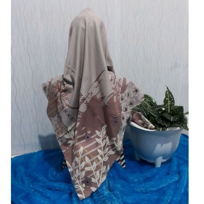 Promo/Sale Jilbab segiempat AZAHRA OSKARA/SAYANG/ISABEL - UMAMA  SILK/VALENTINO bahan VOAL/SILK MOTI