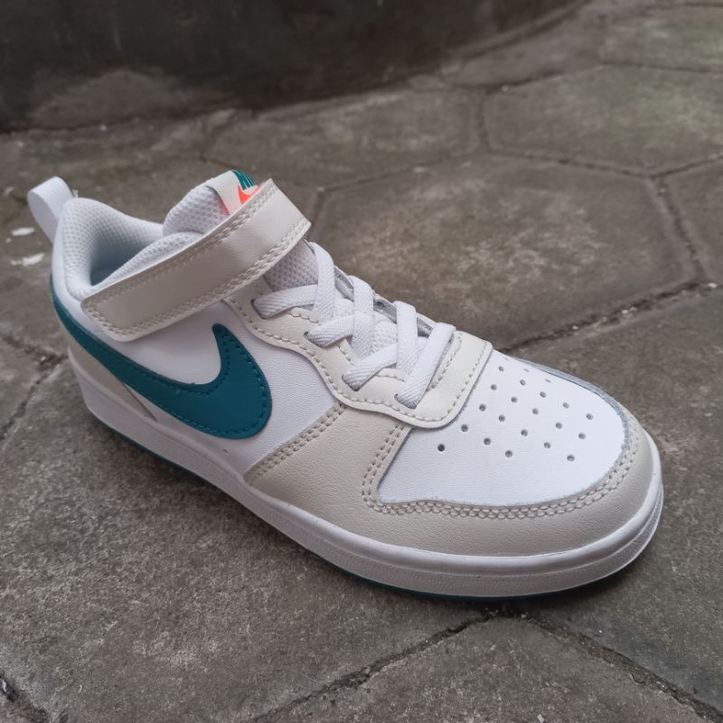 sepatu anak nike court borough low white green original