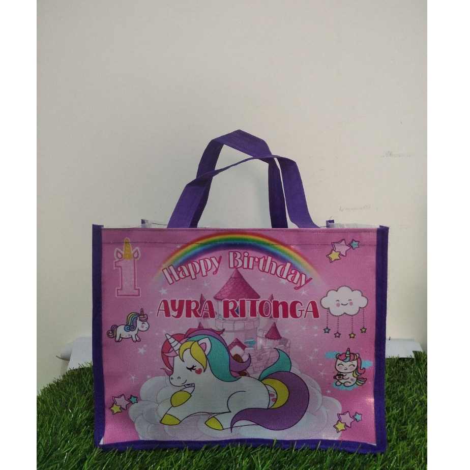 

goodiebag mika/tas mika/tas souvenir/tas ultah/tas souvenir ultah mika UK.24x22x25