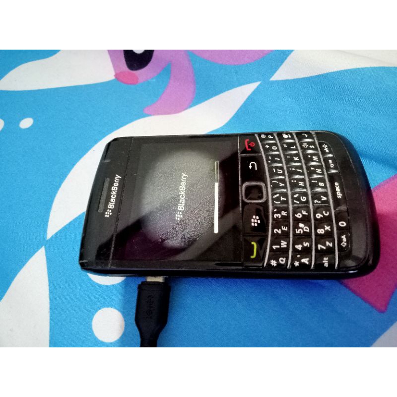 Hp blackberry onyx 2 9780 black (bekas)
