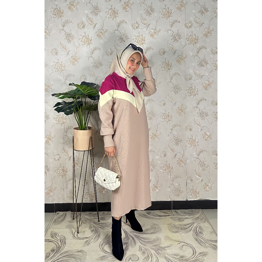 Midi Dress//KnitMiami//DisyanKell