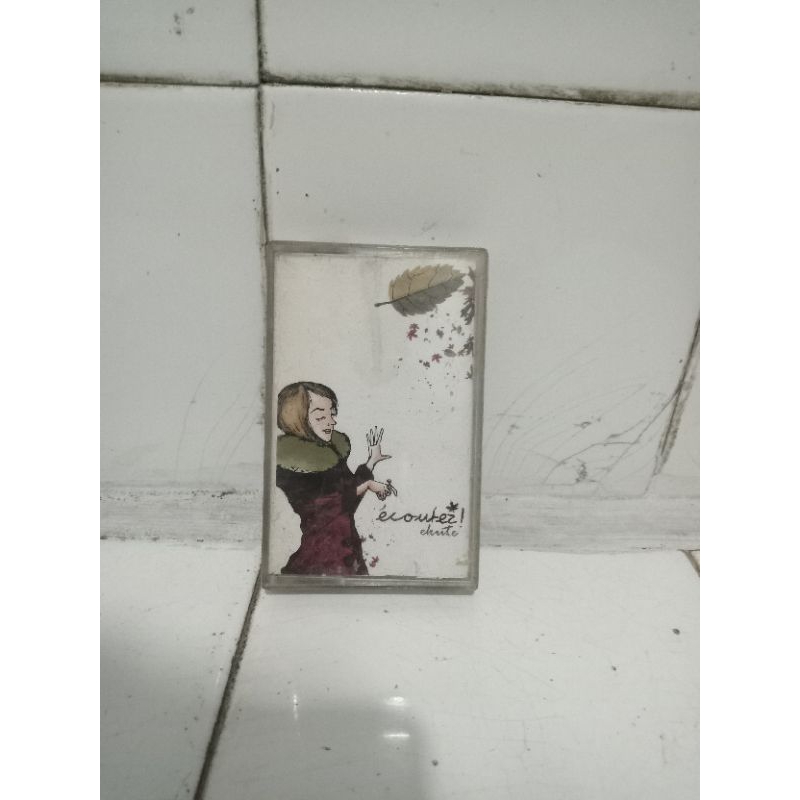 kaset pita ECOUTEZ (preloved)