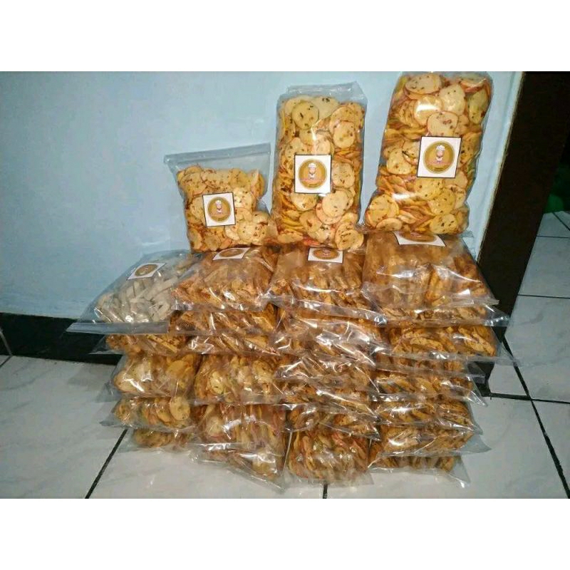

seblak kering daun jeruk | 500gr | Dapurkimuti