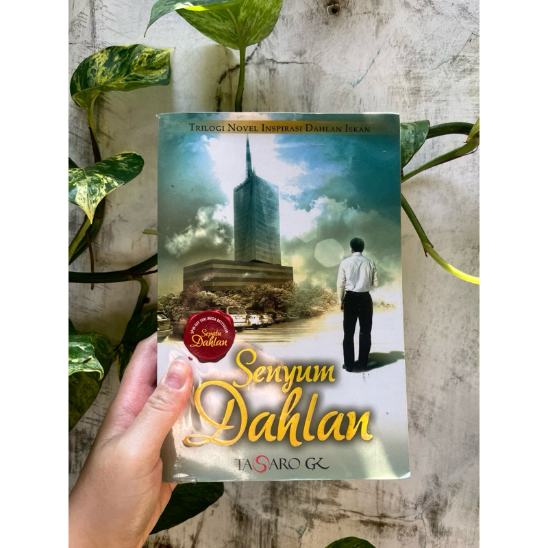 Senyum Dahlan preloved