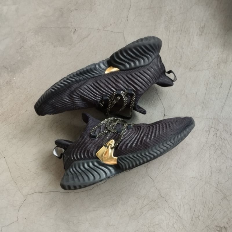 MURAH AJA sepatu second adidas alphabounce instinct