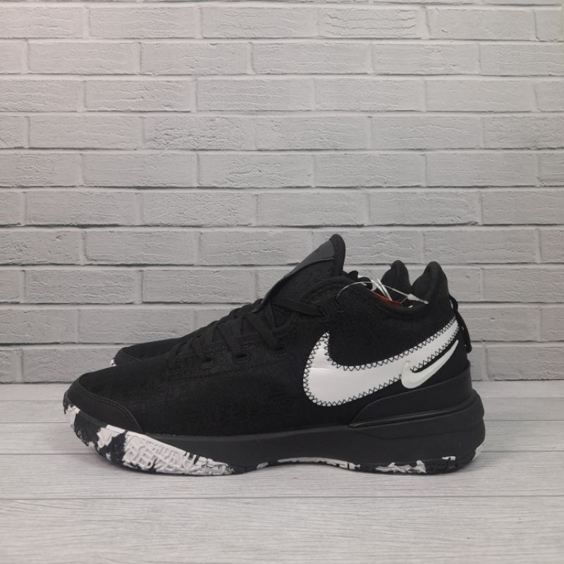 Sepatu Nike Lebron 20 Black White