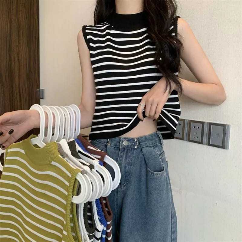 Yujin Neck Top