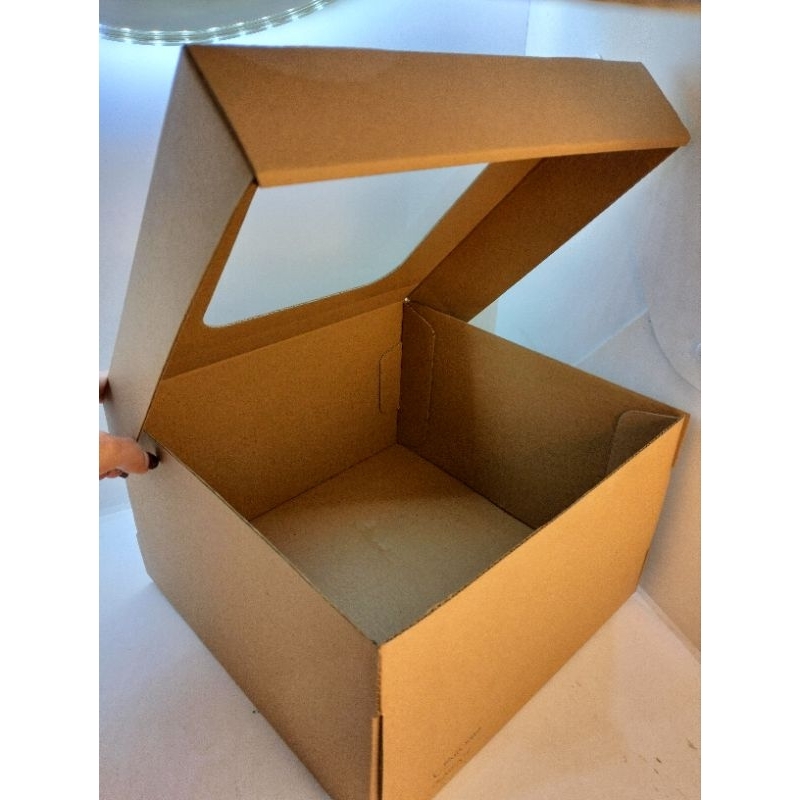 

Cake Box Mika 22x22x10 Kardus 5 pcs E-Flute (Senyawa)