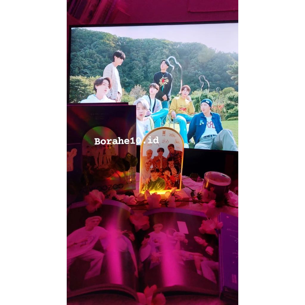Lampu Tidur Stand Acrylic BTS