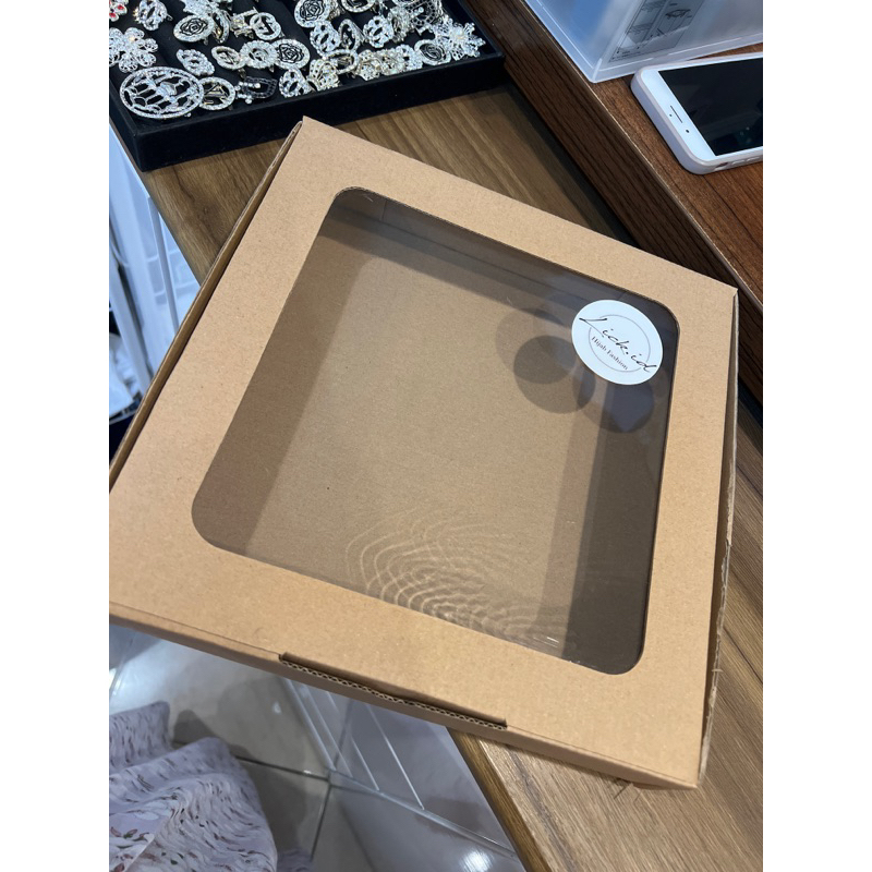 box gift kado / kardus mika 25x25x5cm