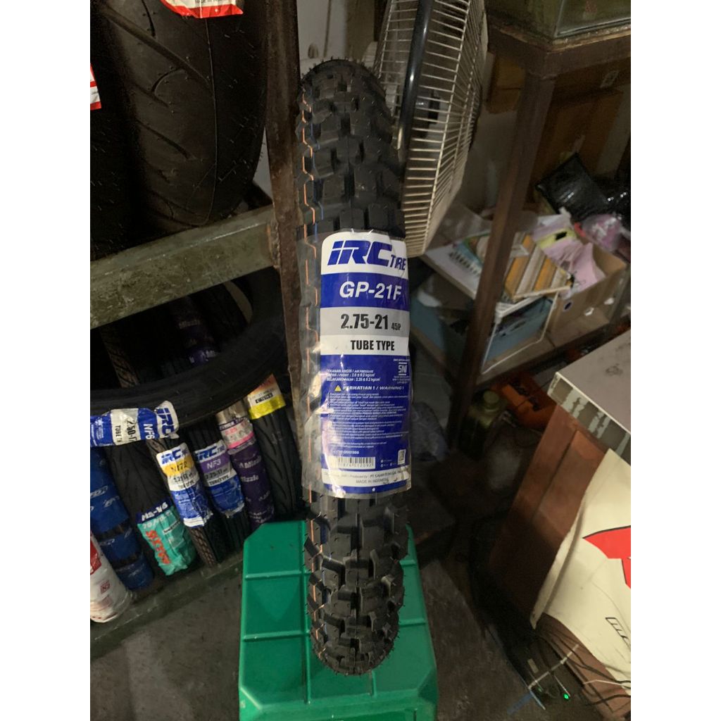 Ban 275 21 IRC GP21 (CRF depan)