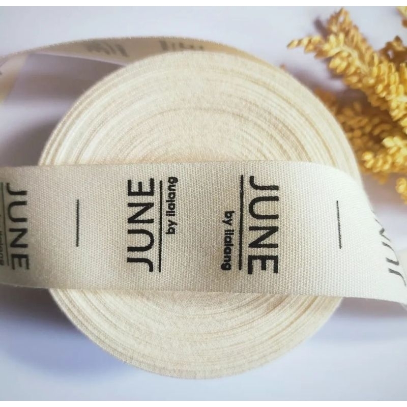 

Label Baju / Label Hijab / Label Woven Damask Subtitute